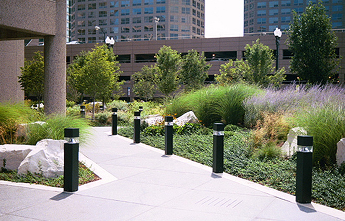 JRA_Harold Washington Social Security Center_Walkway